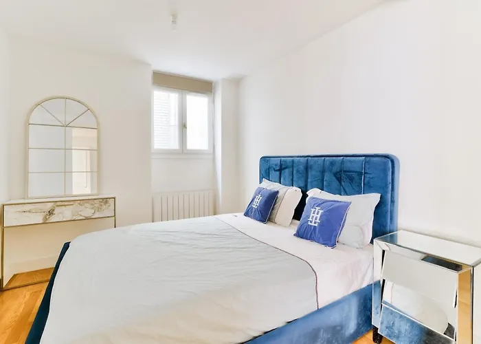 Malakoff Au Coeur De Pour 6 דירה *